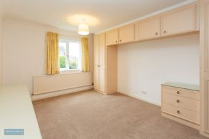 Bedroom- click for photo gallery